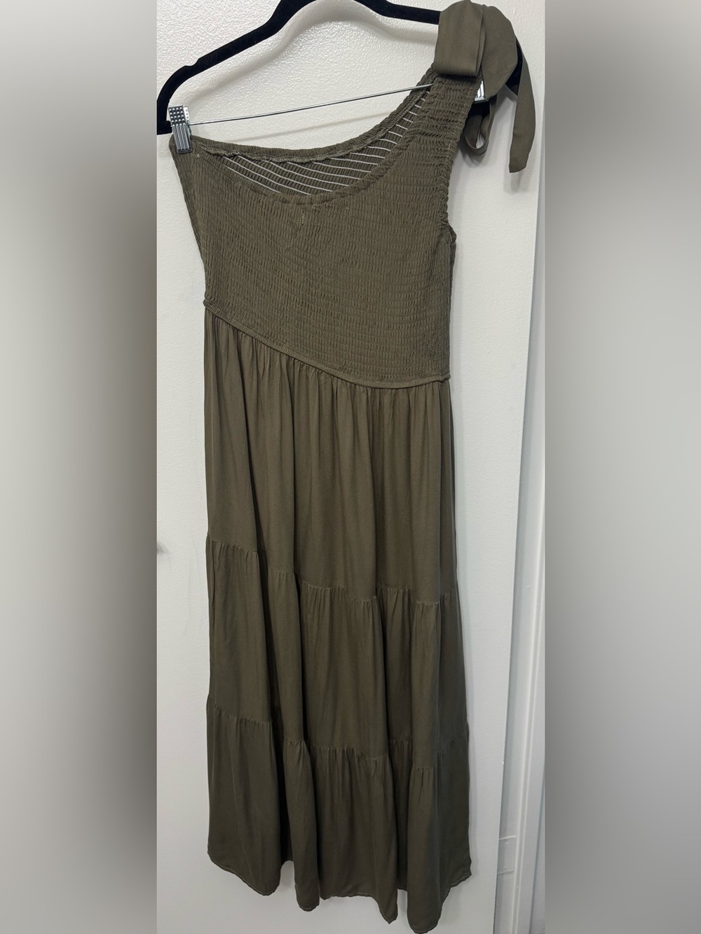 NWT Merokeety One Shoulder Smocked Midi Dress | Summer Occasion Dress - Picture 2 of 3